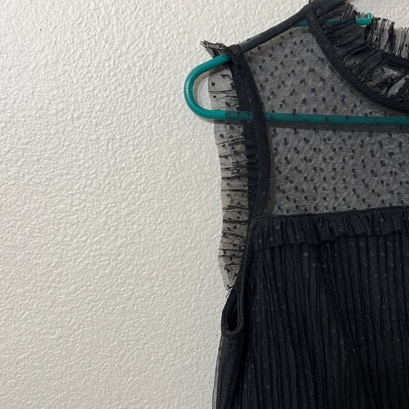 Black mini dress, size medium - Picture 4 of 7